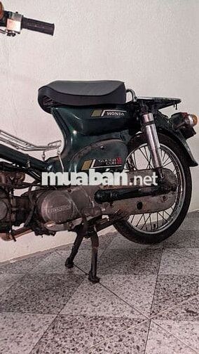 Honda Super Cub 50 Xanh Cổ điển