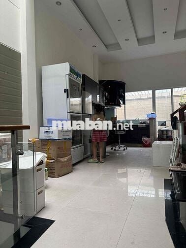 Cho thuê nhà nguyên căn đường số Tân Kiểng quận 7