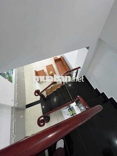 💥💥 rẻ nhất khu có 6,4t nhà đẹp. có sẵn nội thất  nhanh mới còn ạ