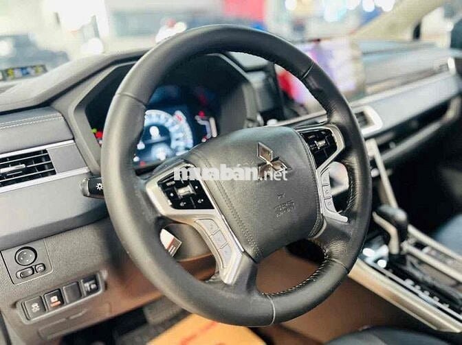 MITSUBISHI XPANDER CROSS 2024 NÂU - HƠN 5 ĐỒNG