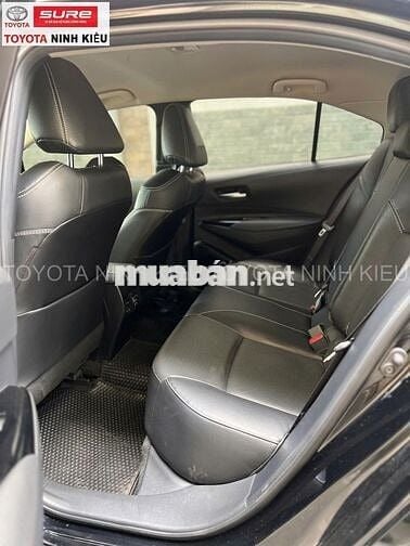 Toyota Altis 1.8G 2023 Đen 30.000 km