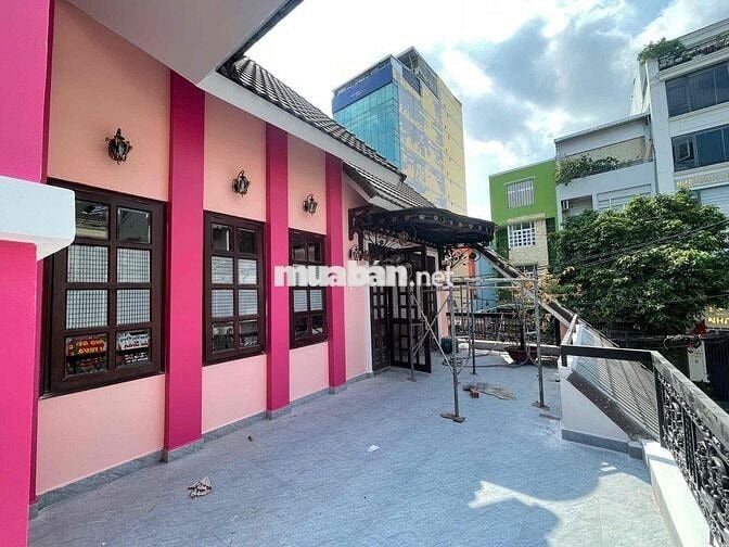 CHO THUÊ VILLA GÓC 3 MẶT TIỀN – 143 NGUYỄN ĐÌNH CHÍNH NGUYỄN VĂN TRỖI,