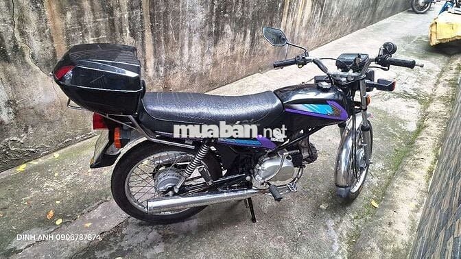 Honda Win 100 Cổ điển màu Đen