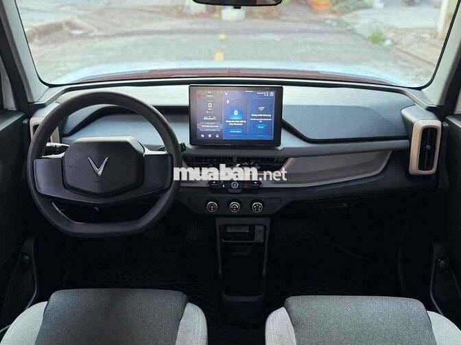 VinFast VF3 2025 Trắng 28000 km thuê pin