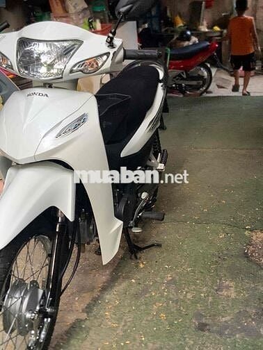Honda Wave A 2025 Trắng 5000km
