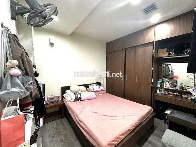 Căn hộ 3 ngủ green stars, view đường, full tiện ích, ở luôn, sổ đỏ 