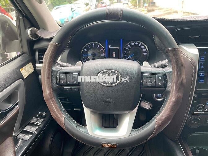 Toyota Fortuner 4x4 AT Xăng 2019 Trắng 75.000km