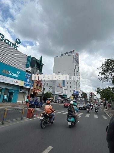 Kẹt quá bán gấp nhà 4lau mặt tiền Phạm Hùng,Q8,KD tốt,86m,thuê 38tr/th