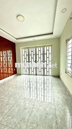 Nhà nguyên căn cho thuê, gần quán phở quỳnh,xuân thới thượng,hóc môn