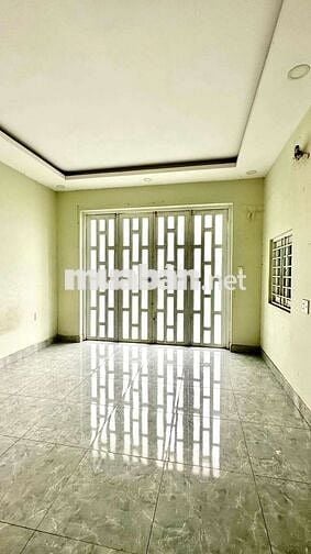 Nhà nguyên căn cho thuê, gần quán phở quỳnh,xuân thới thượng,hóc môn