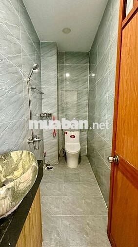 Nhà nguyên căn cho thuê, gần quán phở quỳnh,xuân thới thượng,hóc môn