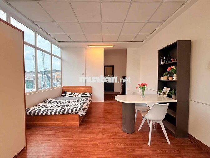 Cho thuê căn 1pn tách bếp balcon full nt Thành Thái gần ĐH Kinh tế q10