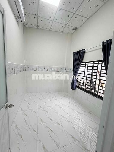 Nhà mới 100% 2 phòng hẻm 127 Võ Văn Kiệt
