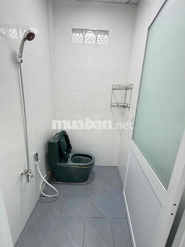Nhà mới 100% 2 phòng hẻm 127 Võ Văn Kiệt