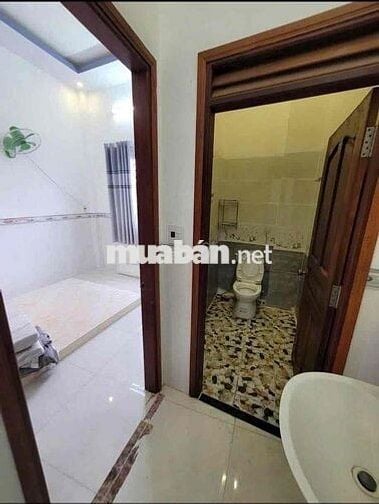 Nhà lầu 2 phòng có nội thấy hẻm 311 Nguyễn Văn Cừ