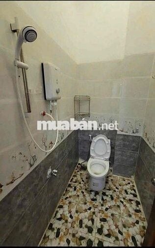 Nhà lầu 2 phòng có nội thấy hẻm 311 Nguyễn Văn Cừ
