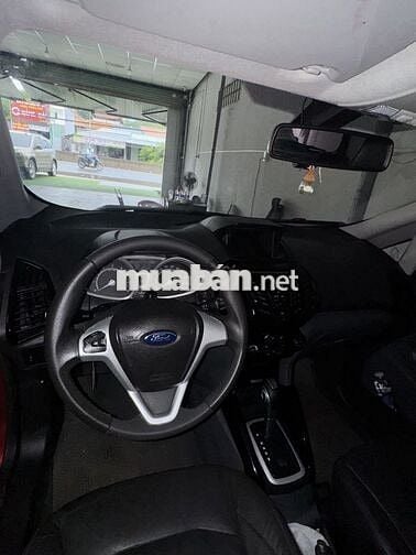 Ford EcoSport Số tự động 5 chỗ Đỏ