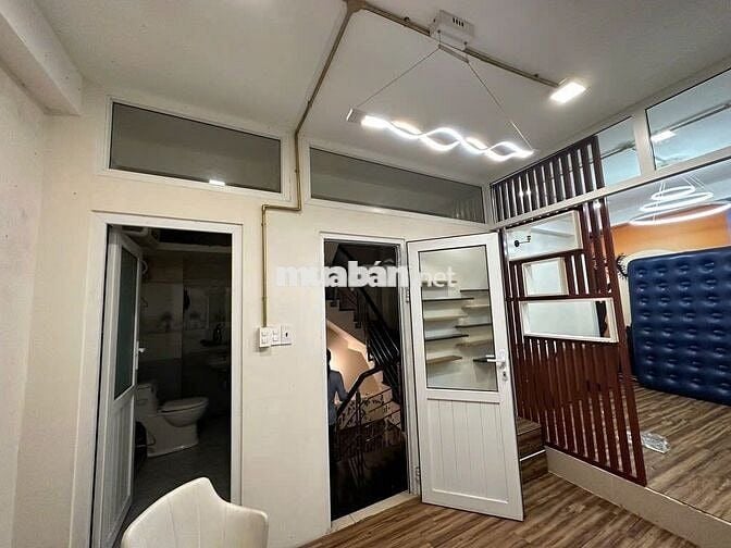 Hẻm Đường 3/2 Quận 10, 6x5, 1 Trệt 3 Lầu Sân Thượng, 4PN 4WC