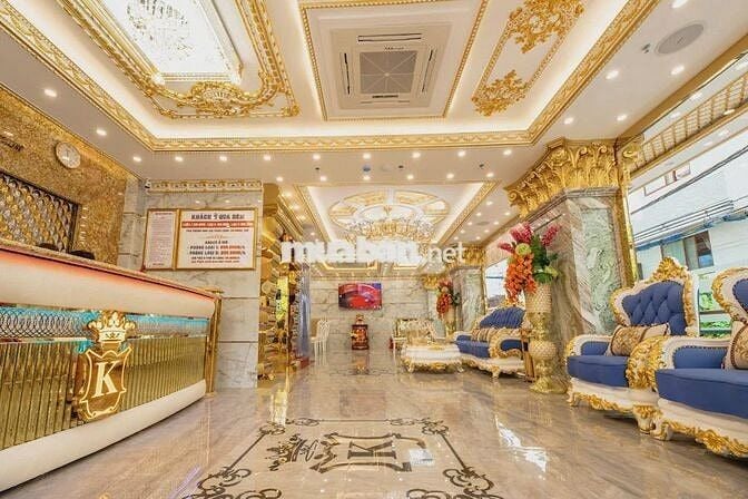TUYỂN LỄ TÂN KHÁCH SẠN QUẬN 10