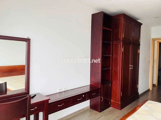 cho thuê căn hộ 3 ngủ cao cấp đường Cầu Giấy,view công viên