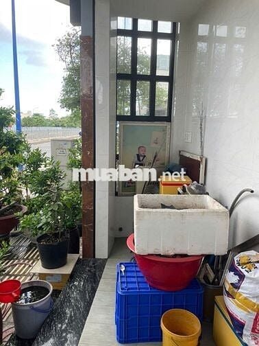 Hot! Cho thuê nhà nguyên căn mặt tiền góc dài 25m, ở ,vp và kinh doanh