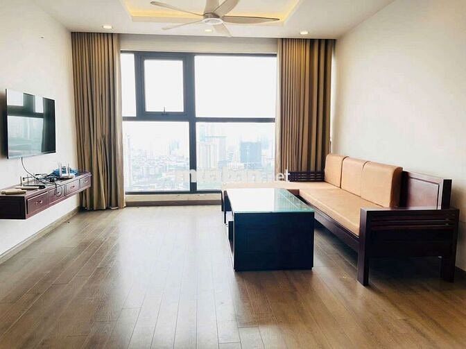 cho thuê căn hộ 3 ngủ cao cấp đường Cầu Giấy,view công viên