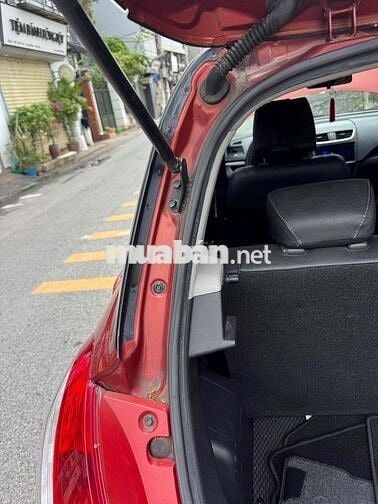 Suzuki Swift RS 2016 Tự động 90000 km Đỏ