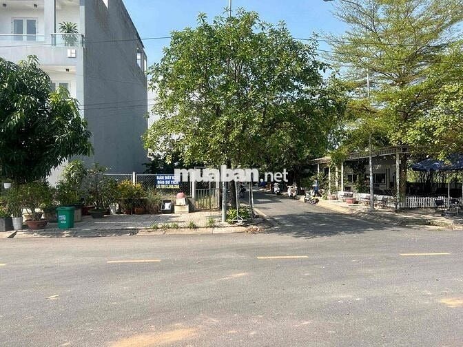 Góc 2 mặt tiền 16m cực hiếm trong KDC Đào Sư Tích