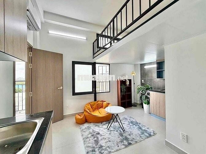 CĂN HỘ CÓ GÁC MỚI XÂY SIÊU ĐẸP BAN CÔNG CỬA SỔ TRỜI THOÁNG MÁT
