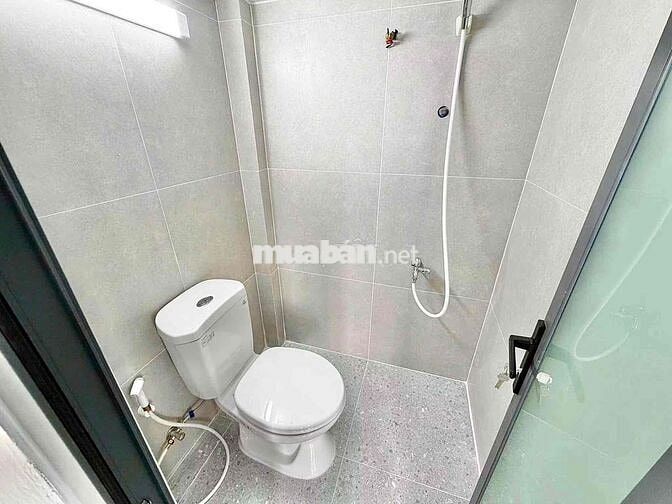 CĂN HỘ CÓ GÁC MỚI XÂY SIÊU ĐẸP BAN CÔNG CỬA SỔ TRỜI THOÁNG MÁT