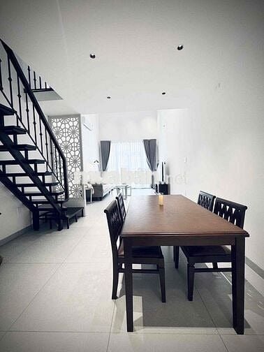068 CHO THUÊ NHÀ MỚI XÂY CÓ GÁC LỬNG FULL NỘI THẤT