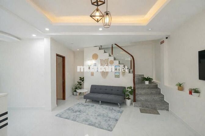 Nhà nguyên căn 45m² x 4.5 tầng Lý Tự Trọng, 4 ngủ đủ đồ, 11 triệu