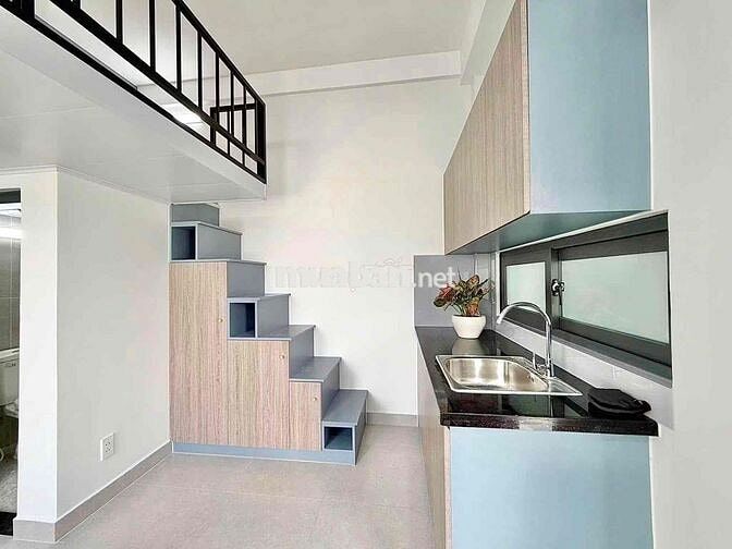 CĂN HỘ CÓ GÁC MỚI XÂY SIÊU ĐẸP BAN CÔNG CỬA SỔ TRỜI THOÁNG MÁT