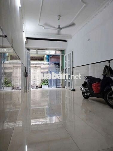 Cho thuê nhà nguyên căn.Đường Huỳnh Văn Bánh, Phường 17.Quận Phú Nhuận
