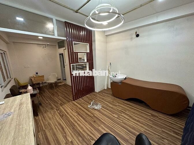 Cho thuê nhà 3/2 - 4 tầng 4pn4wc - 6.5m x 6 ( DTSD: 160m2 ) - chỉ 15tr