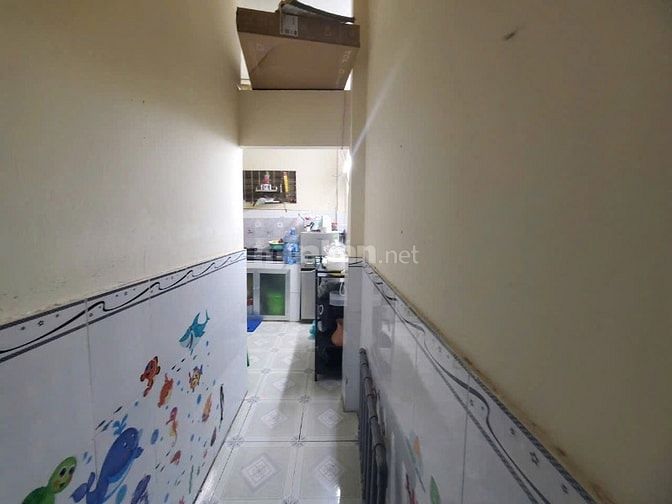 Cho thuê nhà nguyên căn cấp 4, dt: 40 m, điện nước giá NN! Giá 3 triệu