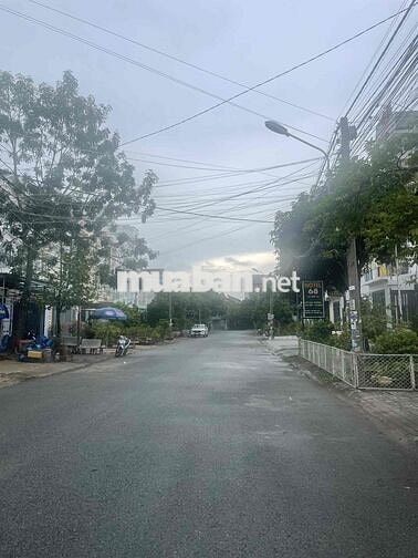 Nhà 2 phòng mới xây KDC Hồng Loan