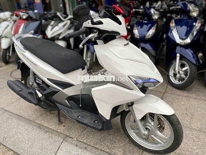 Honda Air Blade 2017 Trắng Đã sử dụng