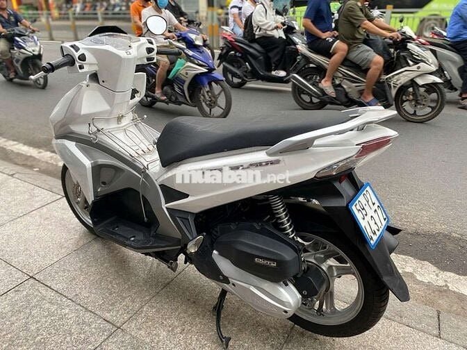 Honda Air Blade 2017 Trắng Đã sử dụng
