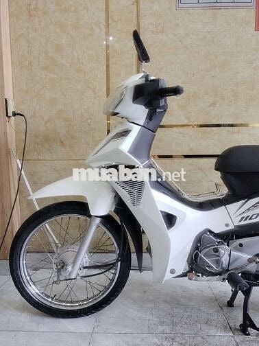 Honda Wave Blade 2016 Trắng 22000km, Zin Mới Ít Đi