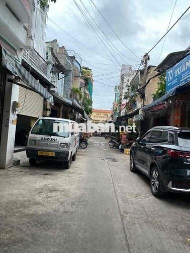 Anh Ba bán nhà 2 tầng hẻm 6m trục Phan Huy Ích sát chợ