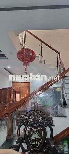 Cho Thuê Nhà KĐT Hà Quang 2 Full Nội Thất Vào Ở Ngay 4 Phòng Ngủ