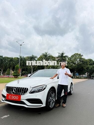 Mercedes-Benz C300 AMG 2016 Trắng Tự động Xăng