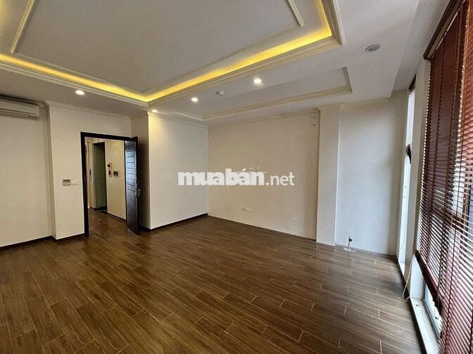 Giảm giá sàn văn phòng 70m² tại Nguyên Hồng, Đống Đa, LH  E Đô