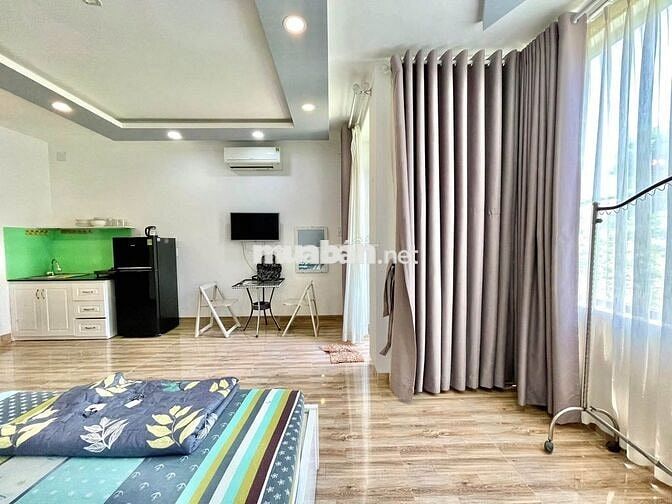 studio tách bếp bancol cửa sổ gần đại học Bách Khoa, Huflit quận 10