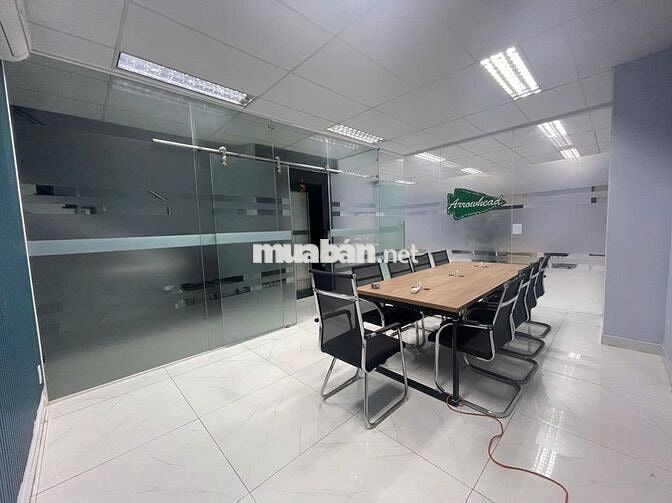 CHO THUÊ VĂN PHÒNG 75M² FULL NỘI THẤT, SẴN VÁCH KÍNH - VẠN PHÚC CITY