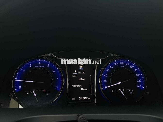 Toyota Camry 2.0E 2015 / Giá thương lượng