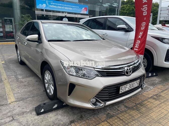 Toyota Camry 2.0E 2015 / Giá thương lượng