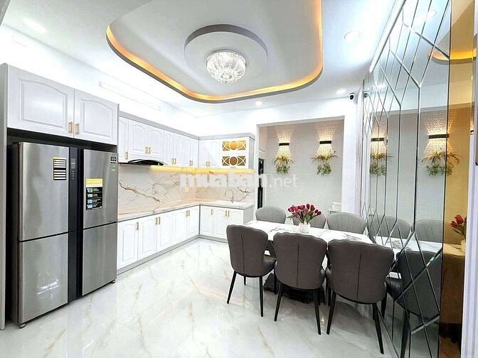 8,9 Tỷ TL nhà 3 tầng mặt tiền hẻm xe hơi 1806/Huỳnh Tấn Phát Nhà Bè