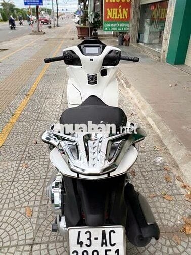 Honda SH 2026 Trắng, siêu mới máy rin chạy êm
